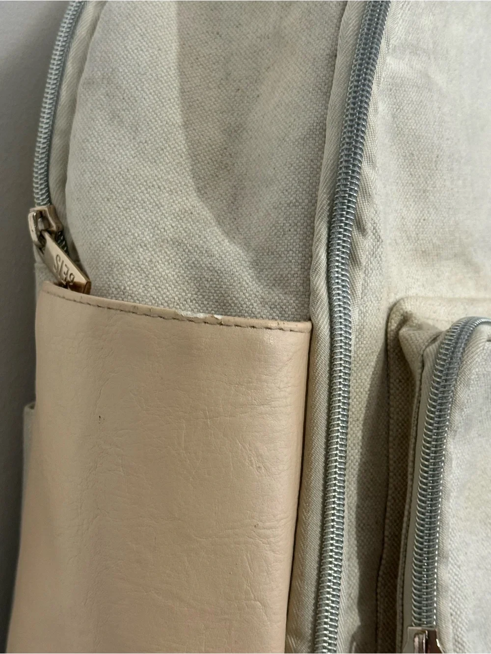 BEIS The Travel Canvas Backpack in Beige Everyday Diaper Mom Laptop Bag FLAWED